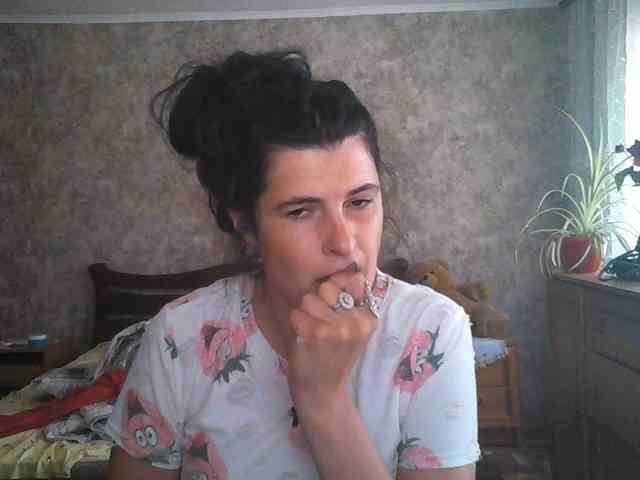 KristiWhite webcam