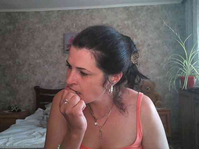 KristiWhite webcam