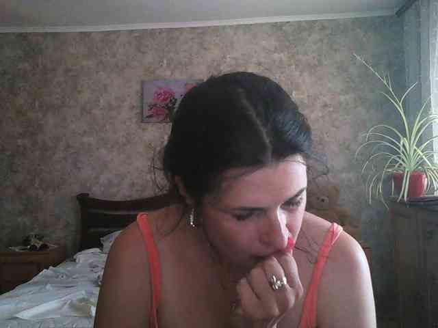 KristiWhite webcam