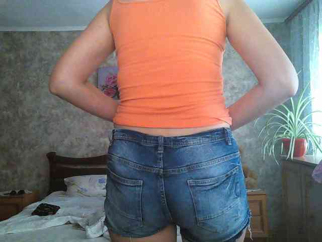 KristiWhite webcam