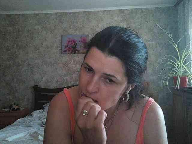 KristiWhite webcam