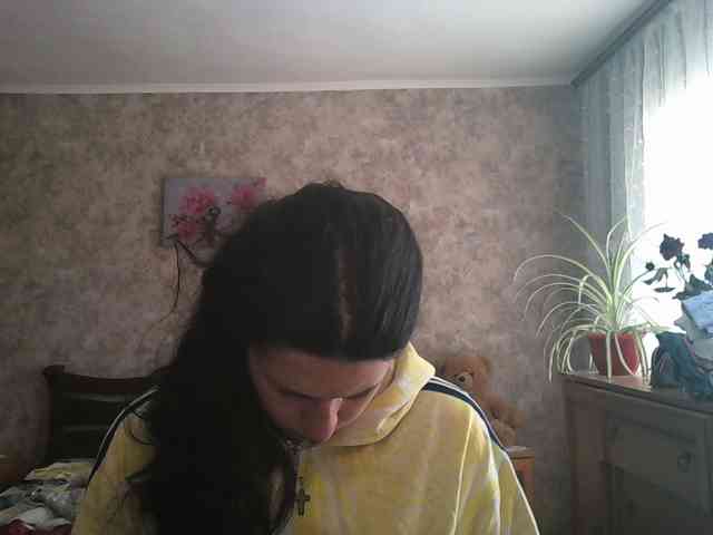 KristiWhite webcam