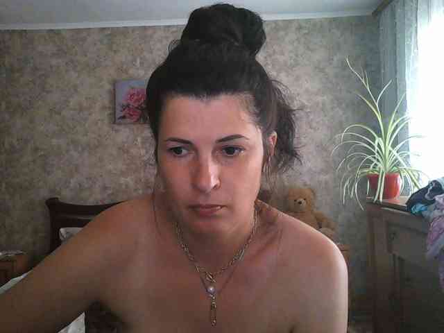 KristiWhite webcam