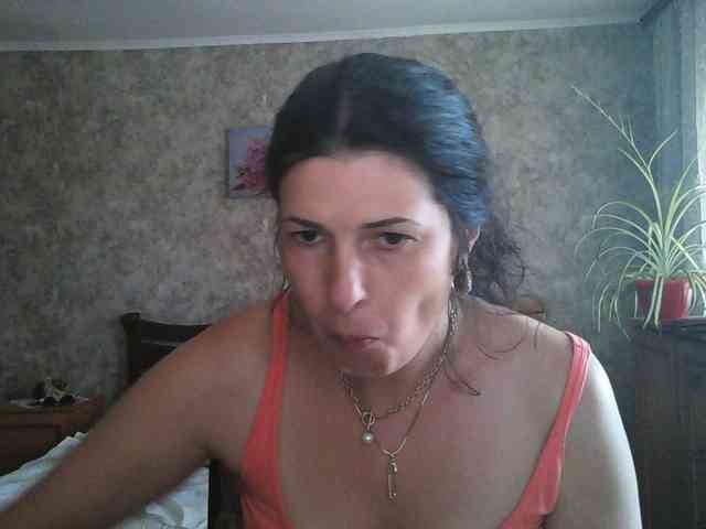 KristiWhite webcam