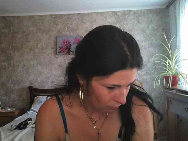 KristiWhite webcam