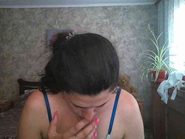 KristiWhite webcam