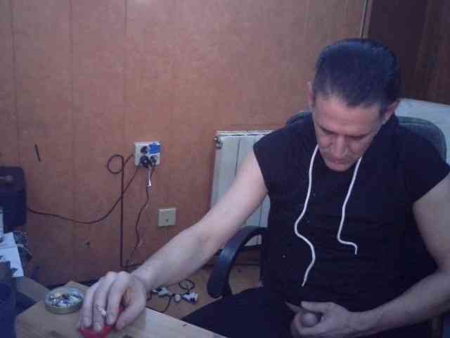 Doggysx Live Webcam on BongaCams