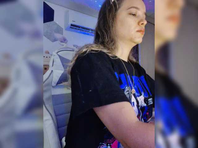 LarisaMaia's BongaCams show and profile