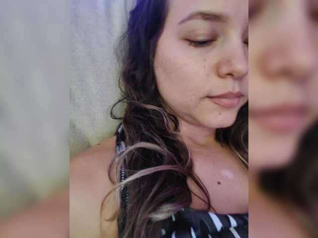 le modèle LarisaMaia est en webcam porno dans un show sur le site bongacams, il possède les tags suivants: Latino/Hispanic,Blonde,Trimmed