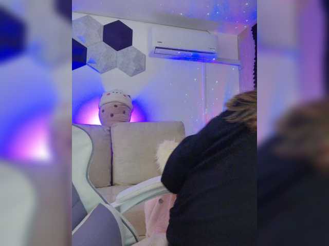 LarisaMaia's BongaCams show and profile