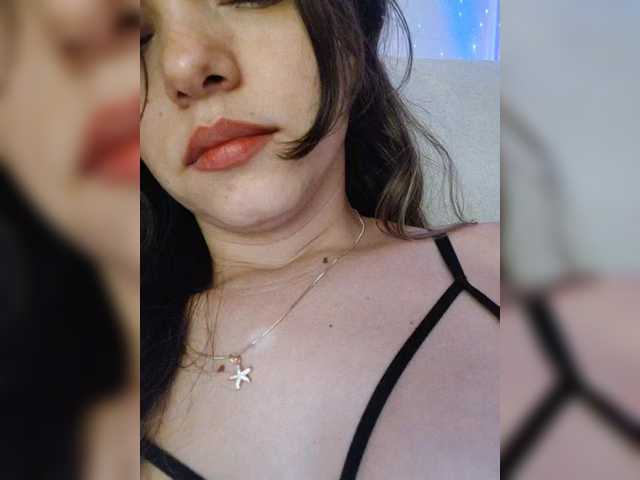 LarisaMaia live cam profile