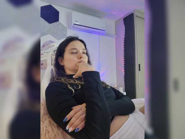 LarisaMaia live cam profile