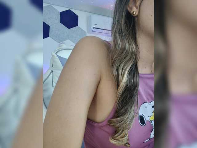 LarisaMaia's BongaCams show and profile