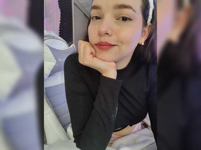 LarisaMaia's BongaCams show and profile