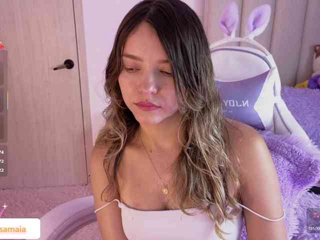 LarisaMaia webcam