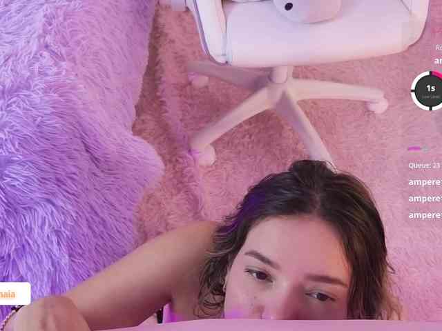 LarisaMaia webcam