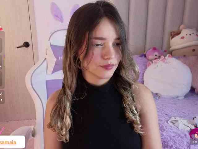 LarisaMaia webcam