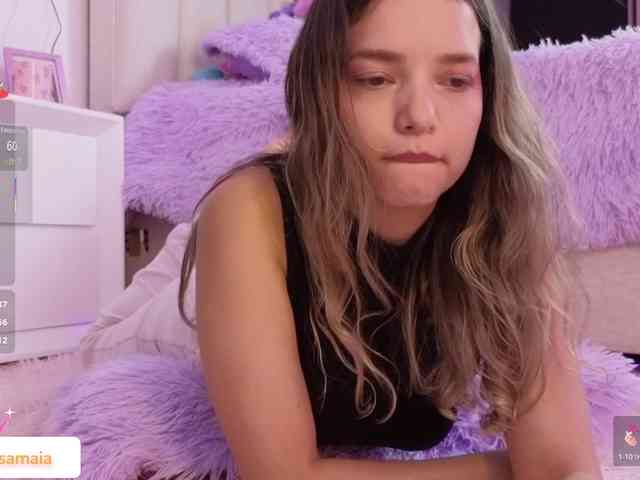 LarisaMaia webcam