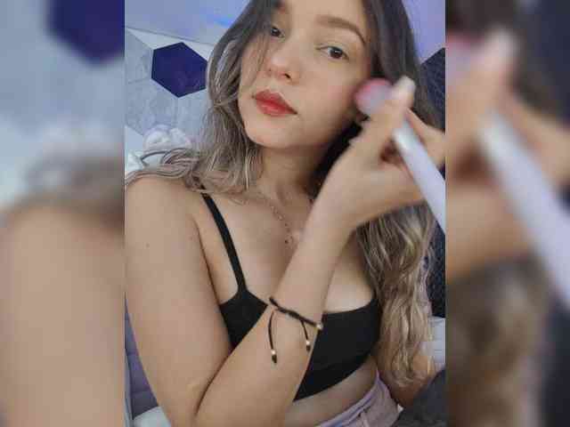 LarisaMaia LarisaMaia