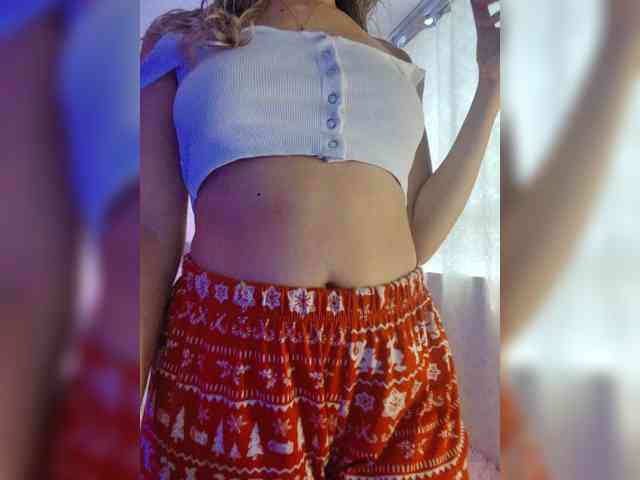 LarisaMaia webcam