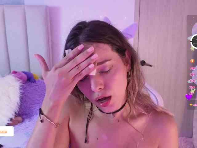 LarisaMaia webcam