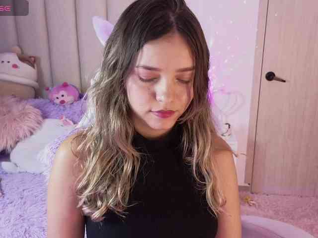 LarisaMaia webcam