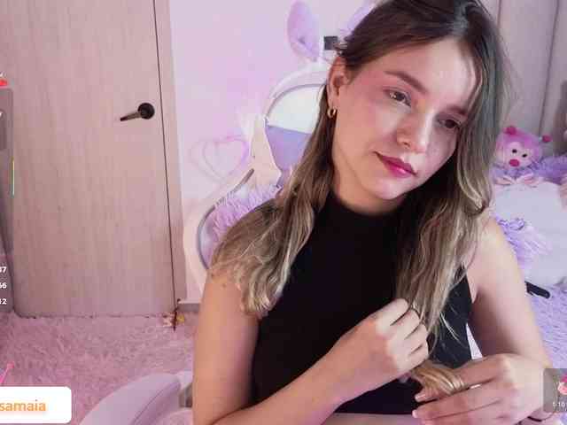 LarisaMaia webcam