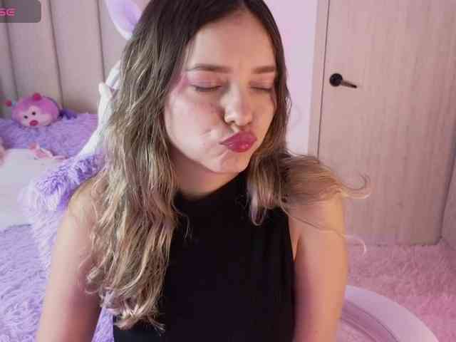 LarisaMaia webcam