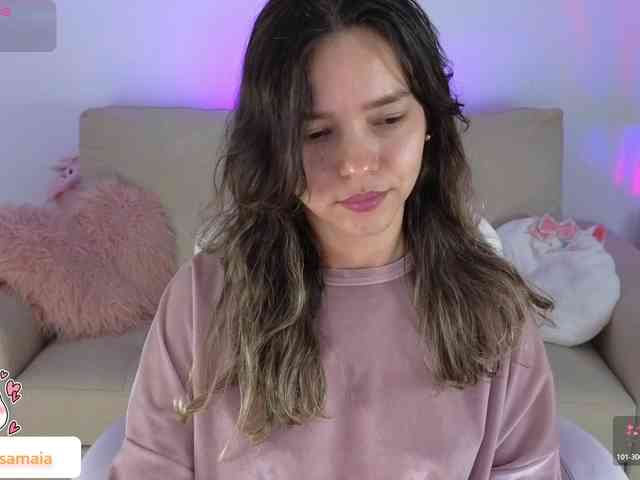 LarisaMaia webcam