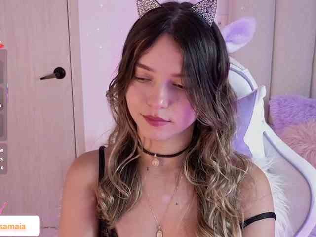 LarisaMaia webcam