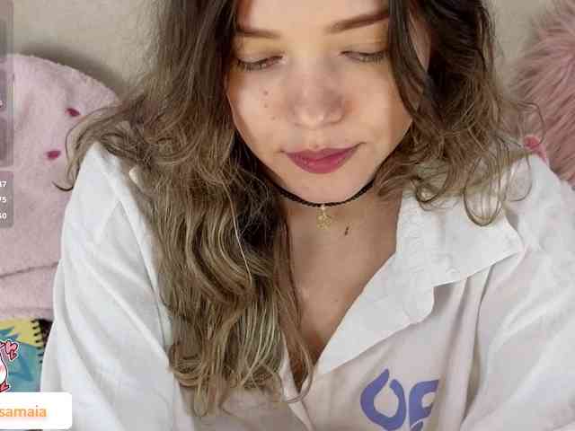 LarisaMaia LarisaMaia