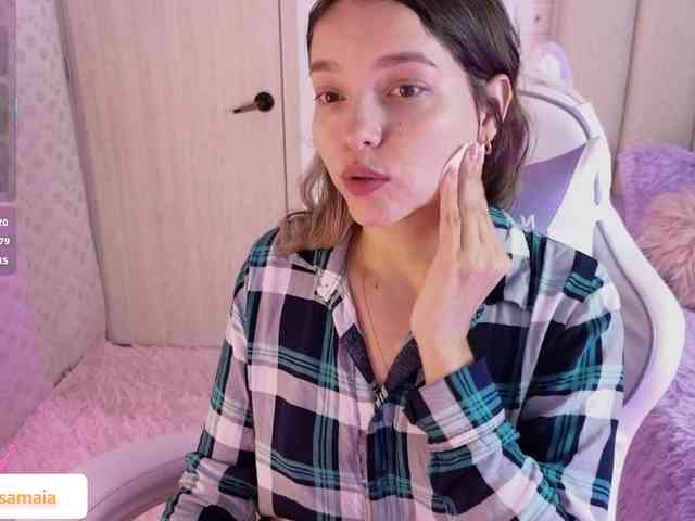 LarisaMaia webcam