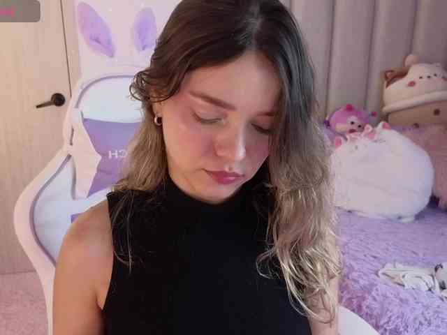 LarisaMaia webcam