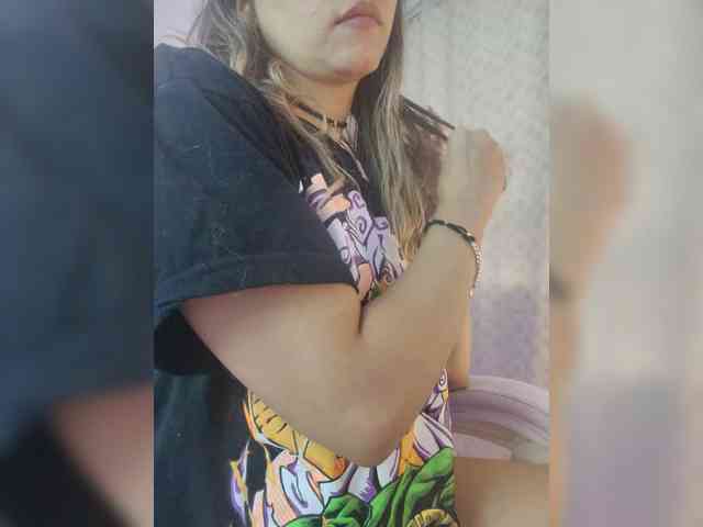 LarisaMaia webcam