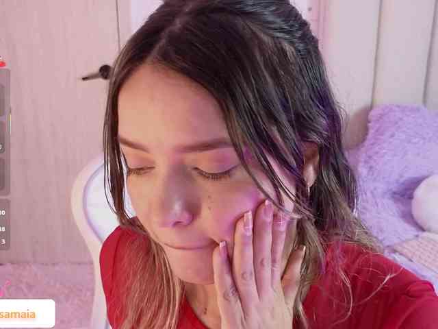 LarisaMaia webcam