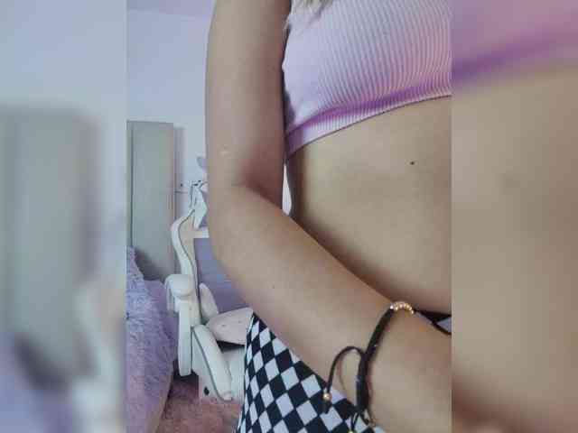 LarisaMaia webcam