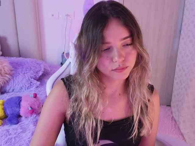 LarisaMaia webcam