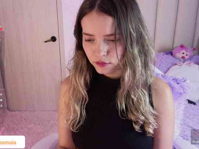 LarisaMaia webcam