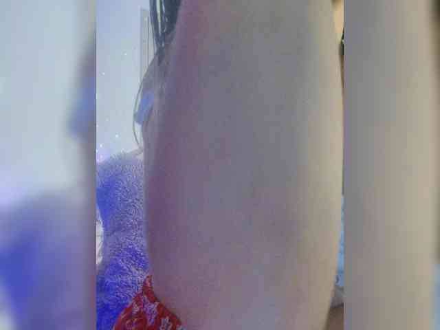 LarisaMaia webcam