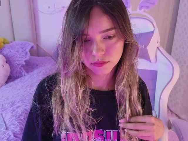LarisaMaia webcam