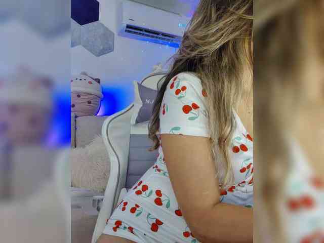 LarisaMaia LarisaMaia