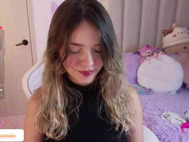 LarisaMaia webcam