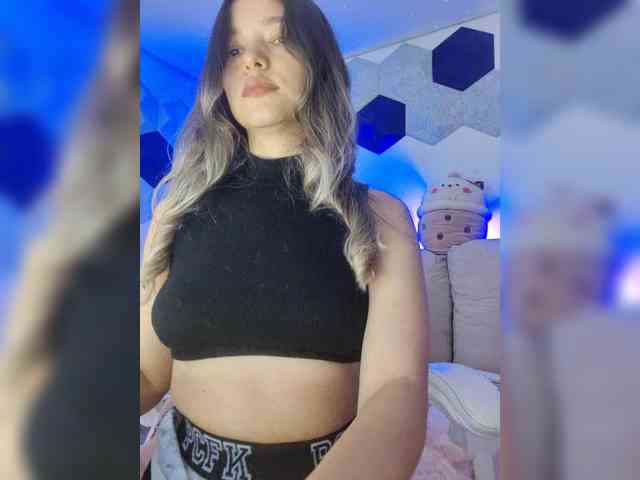 LarisaMaia LarisaMaia