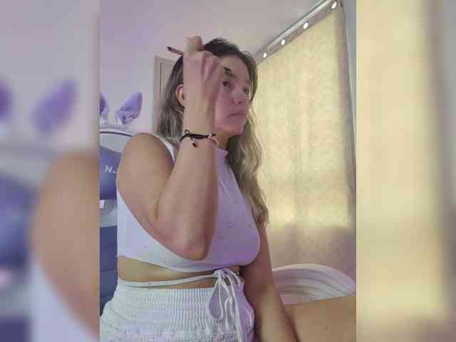 LarisaMaia webcam