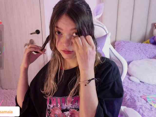 LarisaMaia webcam