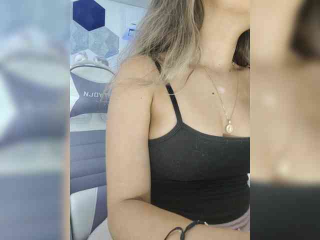 LarisaMaia LarisaMaia