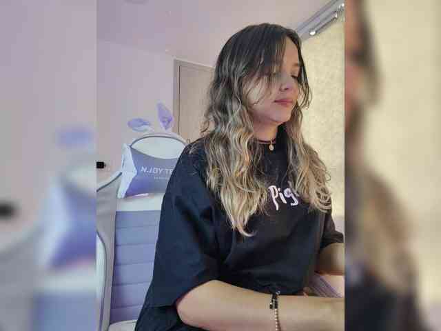 LarisaMaia webcam