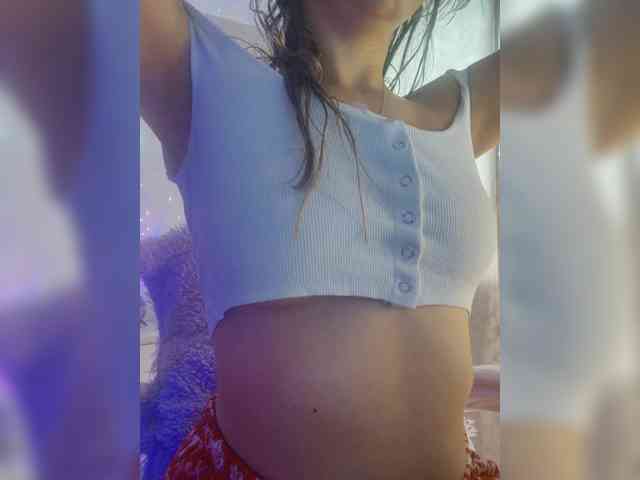 LarisaMaia webcam