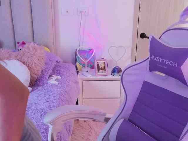 LarisaMaia webcam