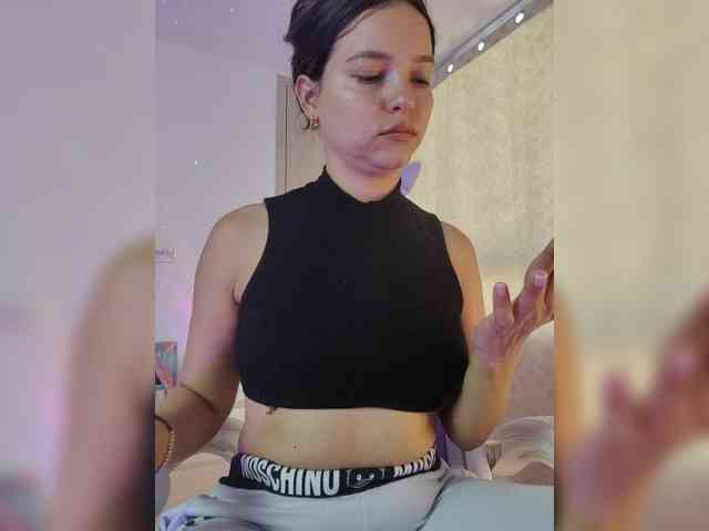 LarisaMaia webcam
